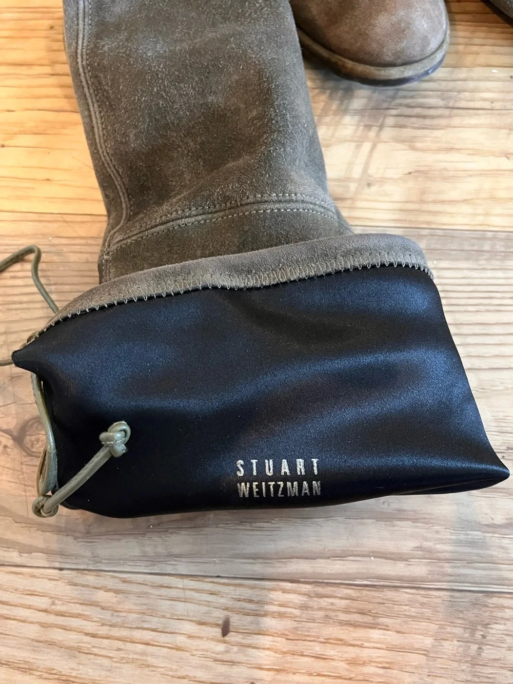 STUART WEITZMAN Over-the-Knee Suede Boots- size 6M EUC